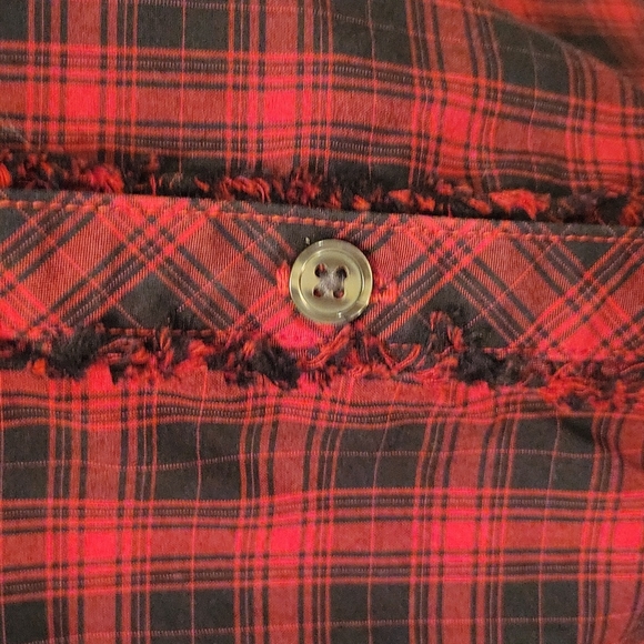 Women's Eddie Bauer button front Top - Picture 5 of 10